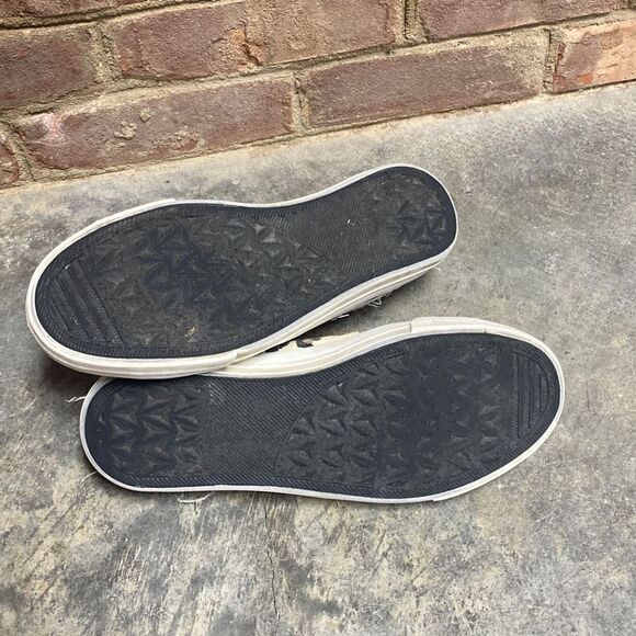 Yoki Leopard Slip-On Sneaker Size 10 - Picture 7 of 9